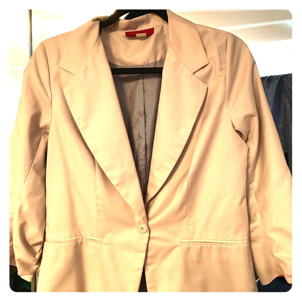 Nude blazer